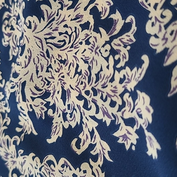 NEW Dress Barn Tunic Top Pullover Hi Low Hem Navy Cream Tapestry Long Slv Large - Picture 5 of 9